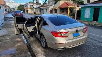 Honda accord 2018 touring en santo domingo dn