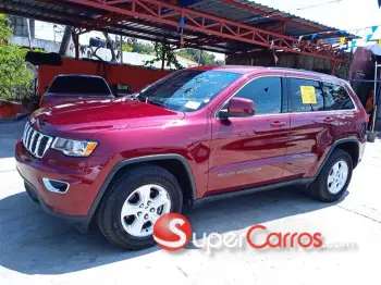 Jeep grand cherokee laredo 2017