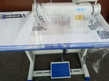 Maquina de coser industrial