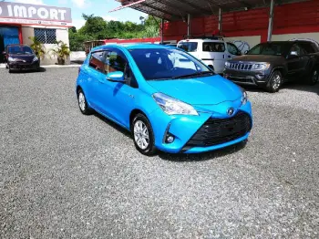 Toyota vitz hibrido en hato mayor