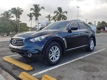 Vendo de oportunidad jeepeta infiniti modelo fx 35  aÑo 2013