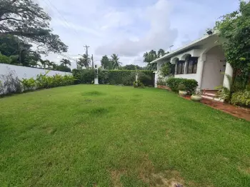 Casa en venta en la meseta de arroyo hondo rd24000000