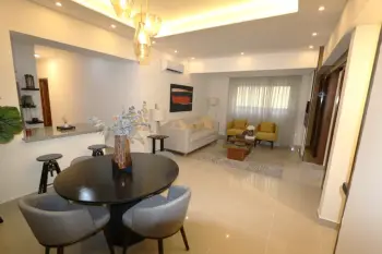 Hermoso apartamento en alquiler ubicado en evaristo morales.