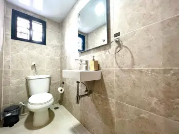 Se alquila apartamento nuevo y totalmente amueblado