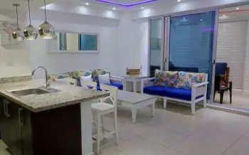 Alquilo apartamento amueblado 1ra línea de playa playa juan