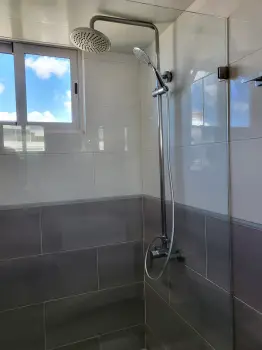 Alquilo apartamento en evaristo morales 7mo piso