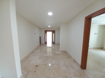 Amplio apartamento en alquiler en evaristo morales