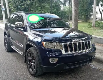 Jeep cherokee laredo  en santo domingo dn