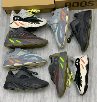 Tenis teni adidas yeezy 700 kanye west sneakers 2024