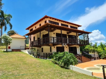 Villa espectacular con la mejor vista en jarabacoa  carrete