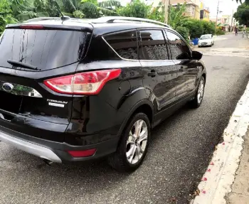 Ford escape titanium 2014