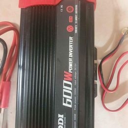 Inversor de 600 watts de vehiculo