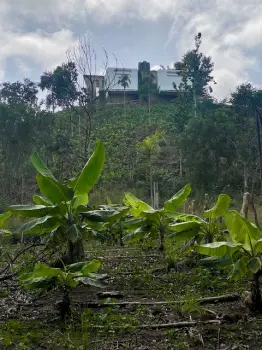 Casa tope de montaña bayaguana loma de los jabieles