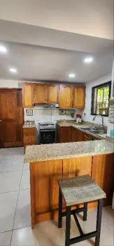 Casa en venta con piscina 3 habitaciones y 3.5 baños