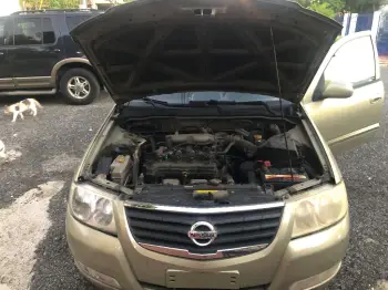 Nissan  2011 gasolina