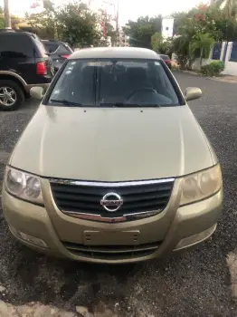 Nissan  2011 gasolina