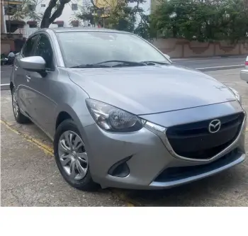 Mazda  2017 gasolina