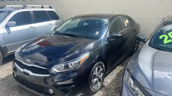 Kia forte negro 2019