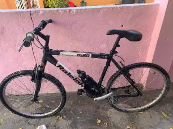 Bicicleta mountain bike