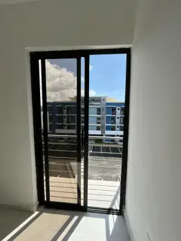 Vendo inmueble en viento del este en los 3 ojos.