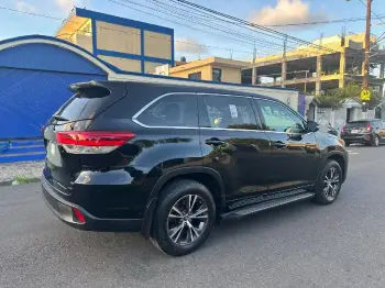 Toyota highlander 2017