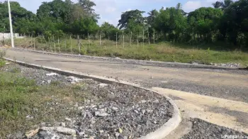 Solares comerciales abordes de avenida en villa mella