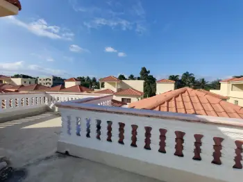 Precio en residencial en madre vieja sur en san cristóbal