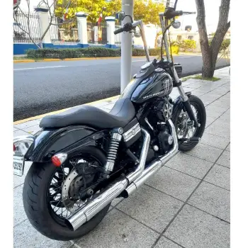 Harley davidson dyna 2011 como nuevo!