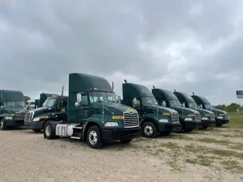 Camiones cabezote mack y freightliner