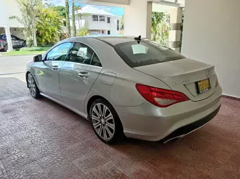 Mercedes benz cla250 2018