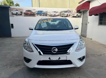 Nissan almera versa 2022