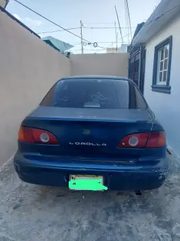 Vendo toyota corolla  2002