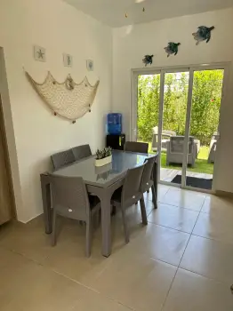 Excelente apartamento en residencial cerrado a unos pasos de la playa