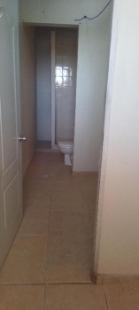 Se alquila apartamento 4to piso