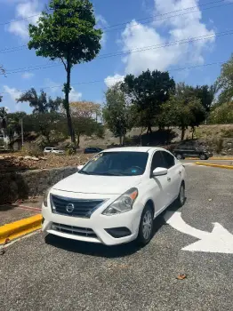 Nissan versa sv 2017 impecable