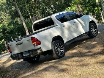 Toyota hilux srv 2020 · financiamiento disponible✅