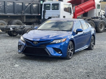 Toyota camry se  2018