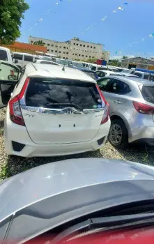 Honda fit hybrida 2018  en santo domingo este