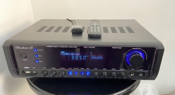 Equipo de sonido para negocio amplificador de 1200 watts y 8 bocinas d