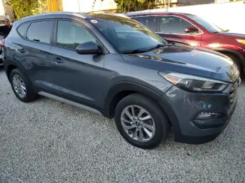 Tucson sel 2018 4x4 clean carfax