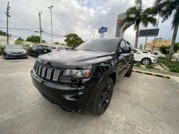 Grand cherokee altitude 4x4 historial completo en reid compañía