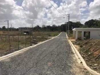 Vendo solar con titulo en residencil doña  don marcos sto. dgo.