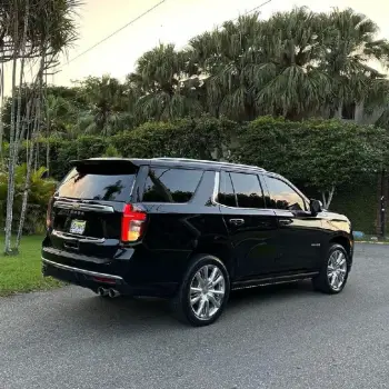 Chevrolet tahoe 2023 high country duramax diesel