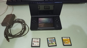 Nintendo ds como nueva  4 juegos