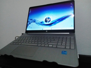 Laptop hp i3 11va gen touchscreen 16gbram