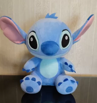 Hermoso peluche de stich