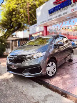 Honda fit 2019 plata