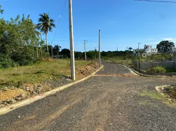 Solares comerciales abordes de avenida en villa mella