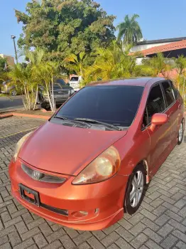 Vendo de oportunidad honda fit sports 2008 negociable