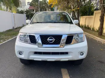 Nissan frontier 2018 4x2 americana